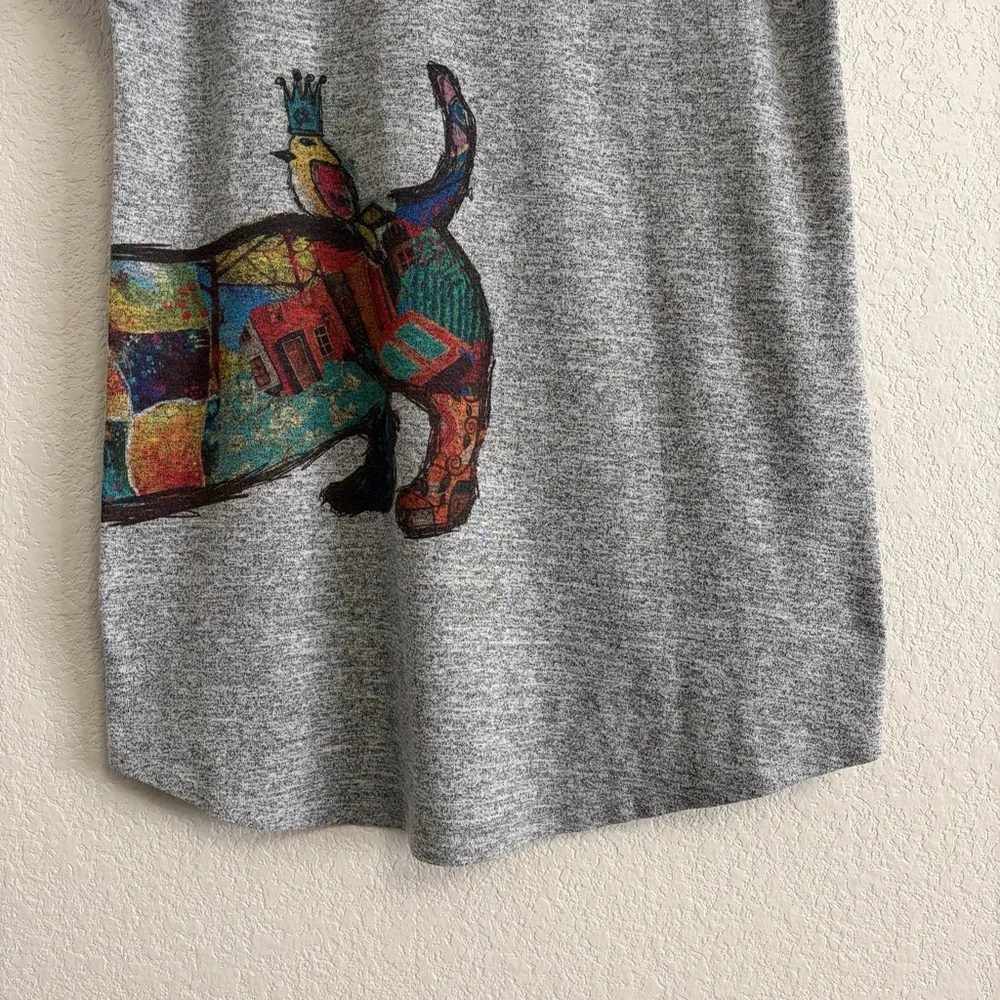 Inoah Sweater Top Womens M Graphic Dapper Dog Split Vneck Hi Lo Dachshund Gray - Picture 12 of 13